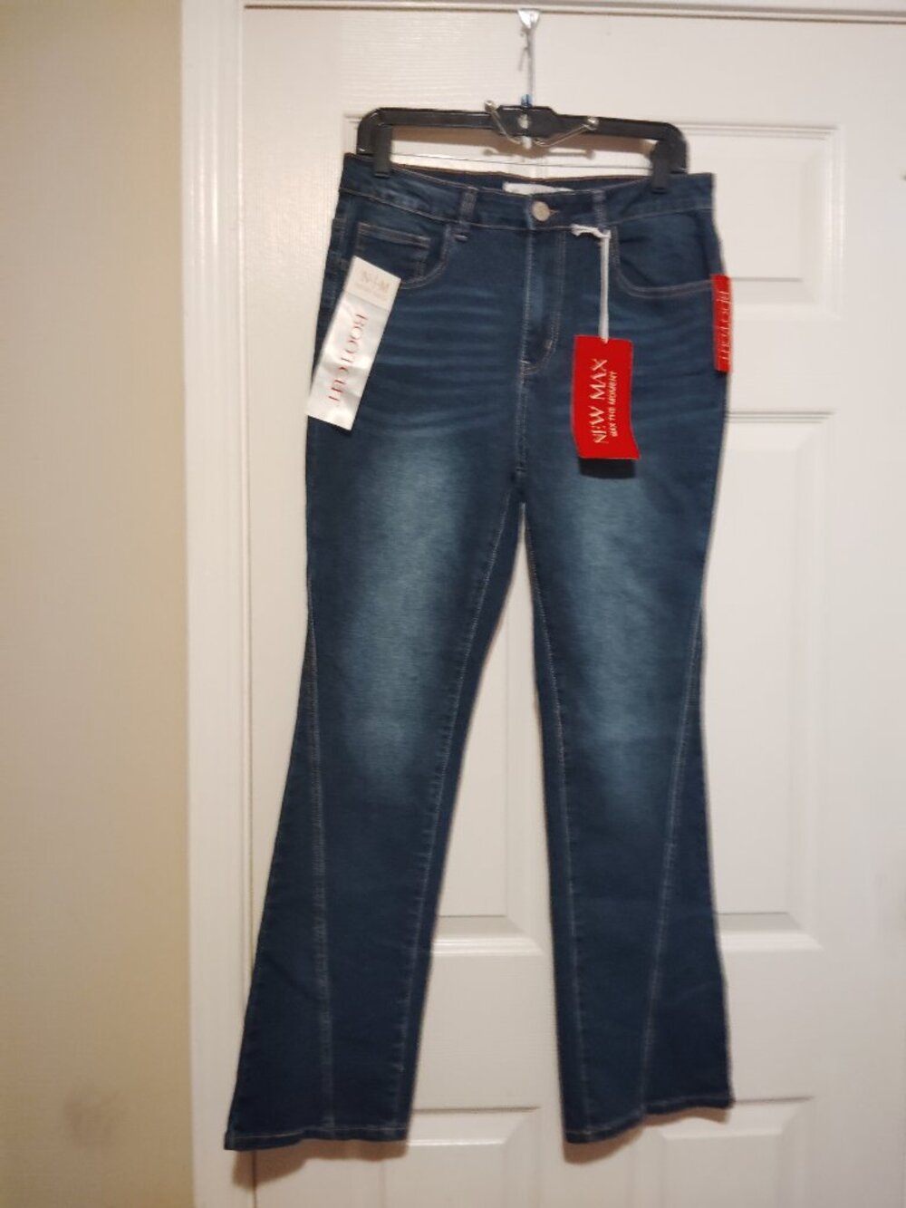 New Max Women's High Rise Bootcut jeans Size 10P Stretch Denim NWT